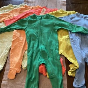 6 pack of footed sleepers